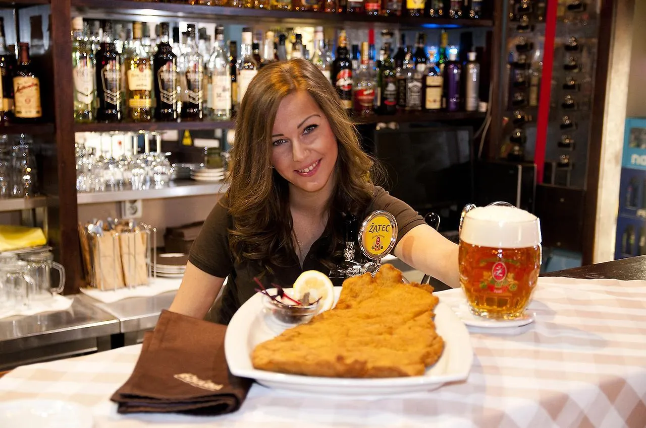 Free Zone Accommodation Prague Hostel